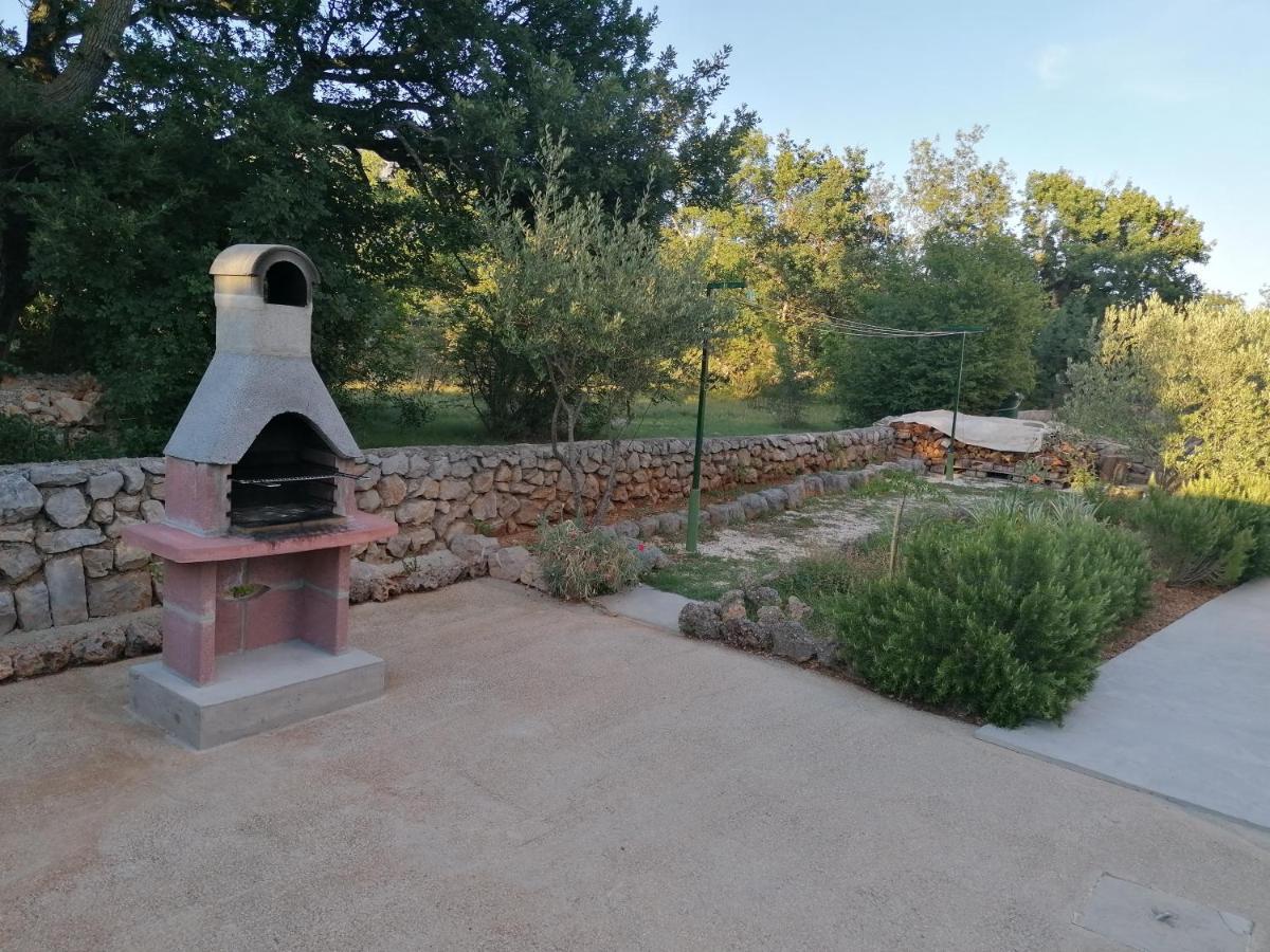 Apartments Lota Starigrad Paklenica Exterior foto