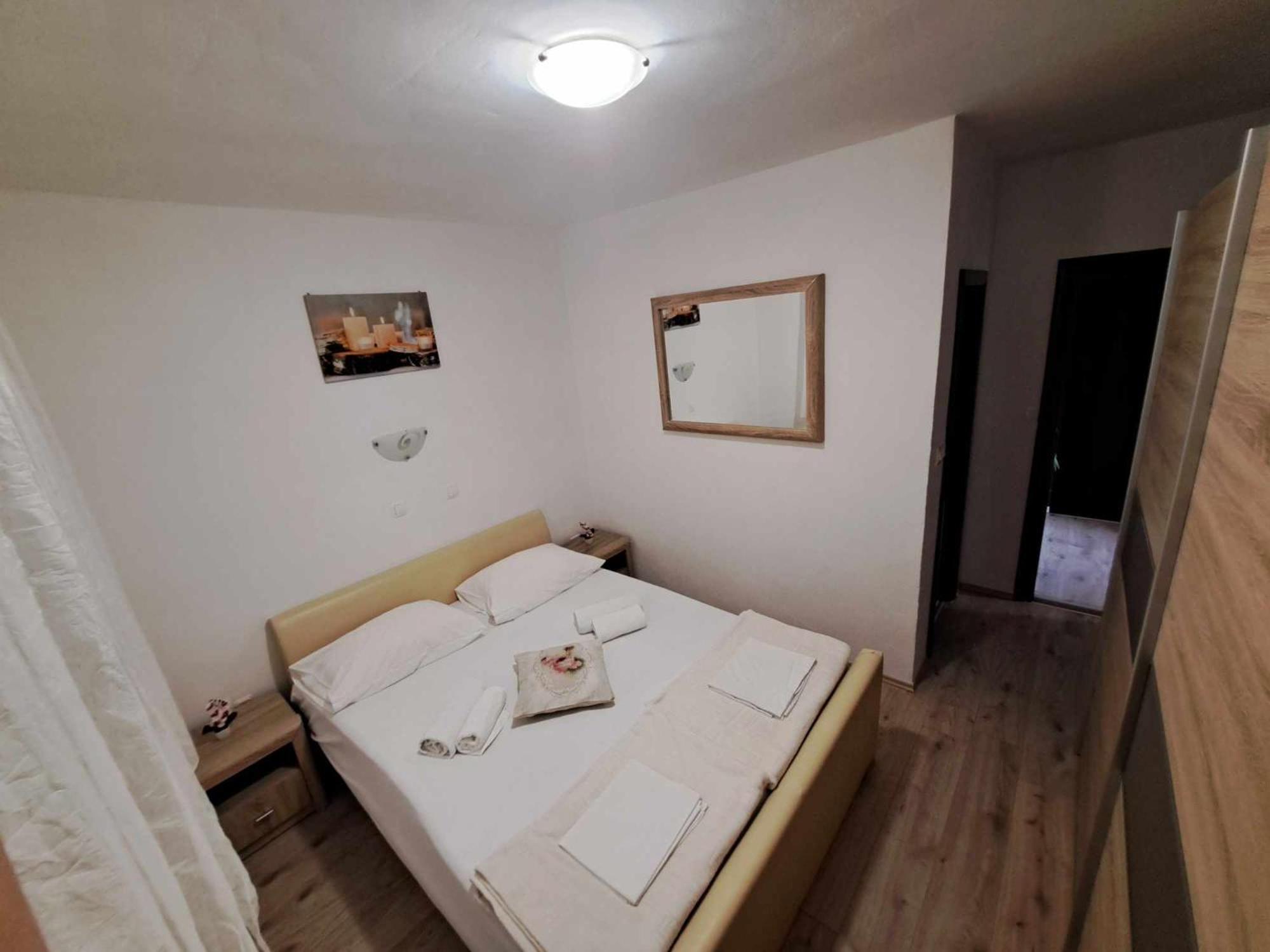 Apartments Lota Starigrad Paklenica Exterior foto